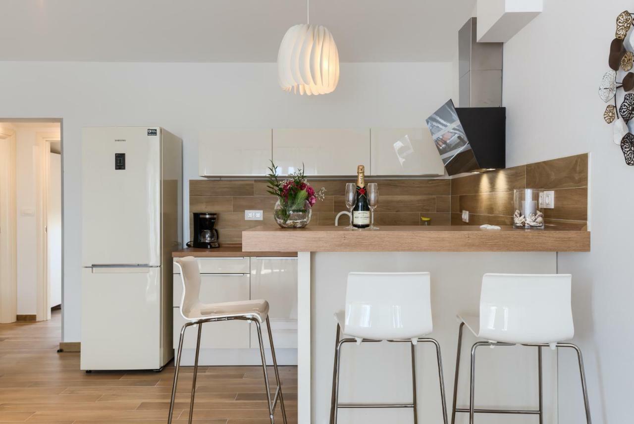 Apartments Dream In Arena 2 Pula Center Free Parking Exterior foto